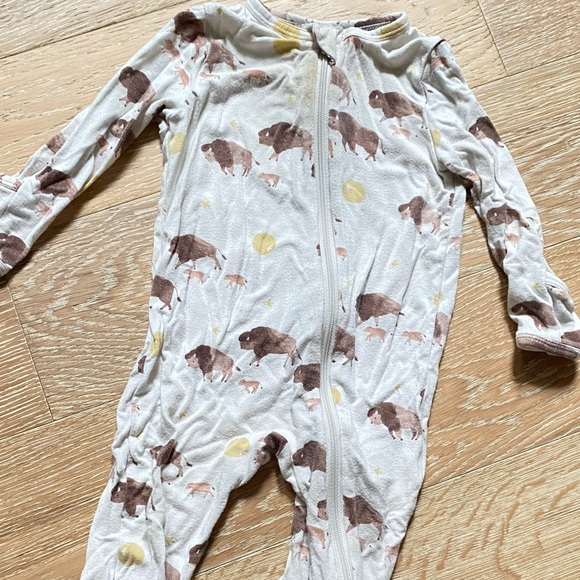 Angel Dear | PLAY Bamboo Zip Footie - Picture 1 of 2